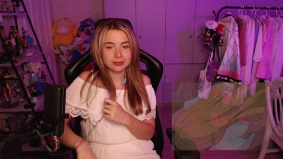 Videos - GIAxz.4Wpjb.1